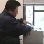 Stavio je plastiku u mašinu i onda je napravio nešto od čega svi možemo da se OBOGATIMO!