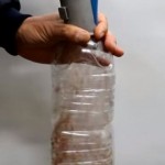 Povezao je usisivač sa plastičnom flašom: Razlog će vas oduševiti i natjerati da pokušate isto