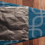 STAVILA JE OBIČNU FOLIJU NA DASKU ZA PEGLANJE: Rezultat će ODUŠEVITI sve domaćice!