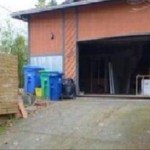 KOMŠILUK JE POZELENIO: Bračni par se uselio u staru garažu i od nje napravio pravi ŠOU!