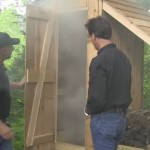 Mini pušnica od drveta za ljubitelje dimljenog mesa, ribe i sireva
