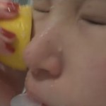 Ona trlja svoje lice limunom – kad vidite zašto, uradićete isto