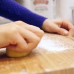 Ovo savršeno sredstvo za čišćenje imate u kuhinji, a ni ne znate koliko je moćno! (VIDEO)