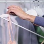 Uzela je ofinger i jednu stvar koju obično svi bacaju i dobila nešto što nam svima treba u spavaćoj sobi (VIDEO)