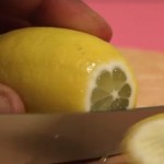 Ovaj trik sa limunom će vam uštediti vrijeme! Genijalno! (VIDEO)